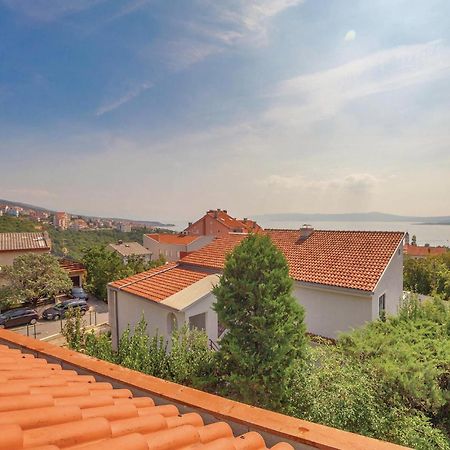 2 Bedroom Amazing Apartment In Crikvenica Esterno foto