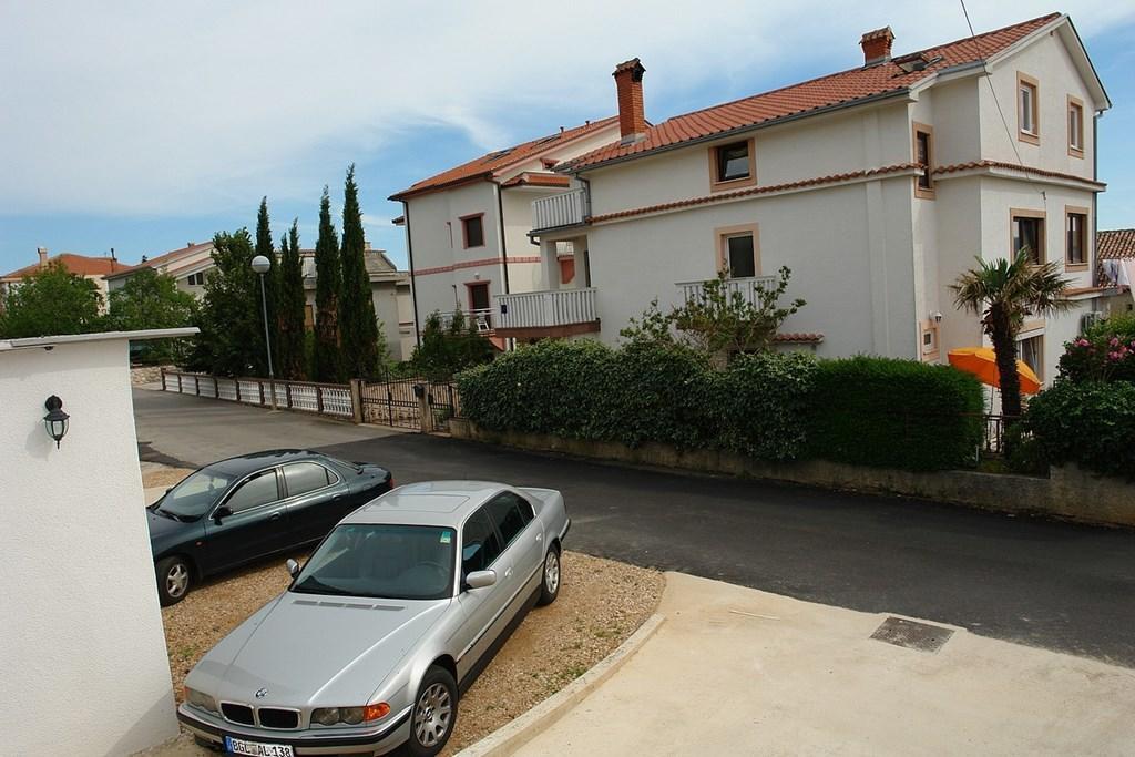 2 Bedroom Amazing Apartment In Crikvenica Camera foto